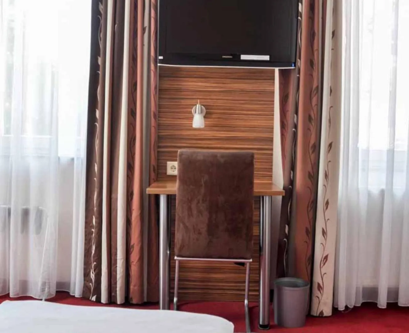 Erde Hotel Erlangen 3*,